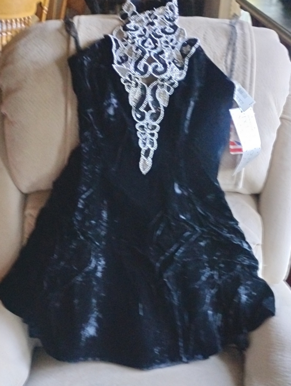 Embellished Backless Velvet Dress in Black
